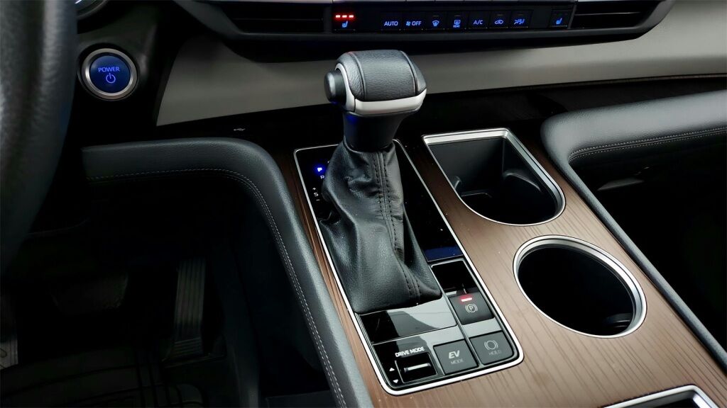 2023 Toyota Sienna XLE Laurel MD