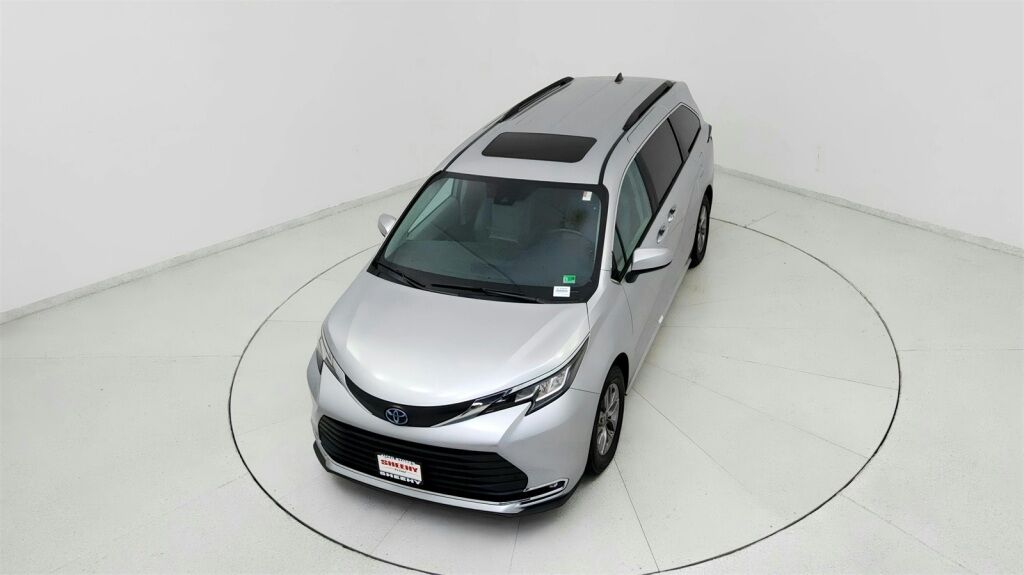 2023 Toyota Sienna XLE Laurel MD
