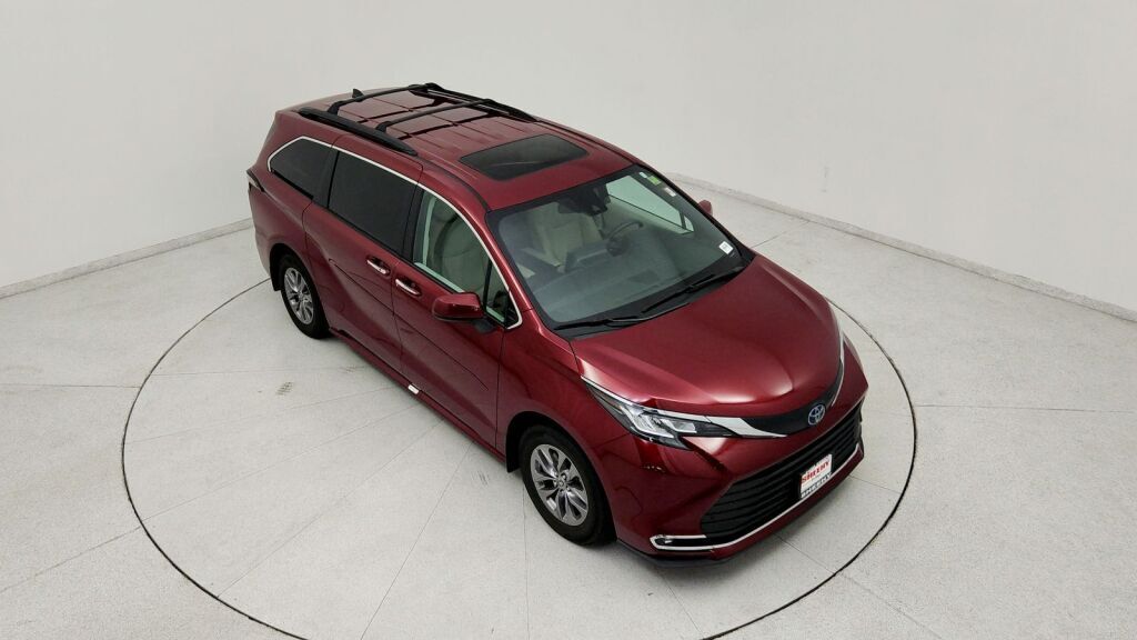 2023 Toyota Sienna XLE Laurel MD