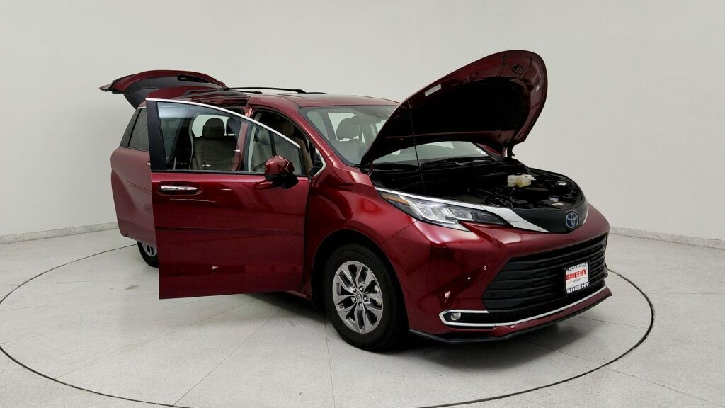 2023 Toyota Sienna XLE Laurel MD