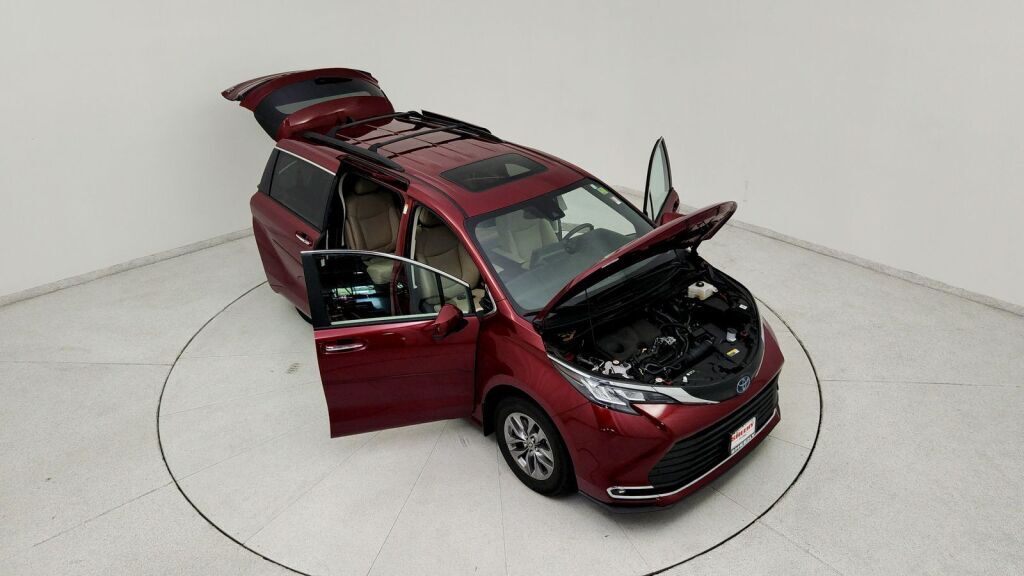 2023 Toyota Sienna XLE Laurel MD