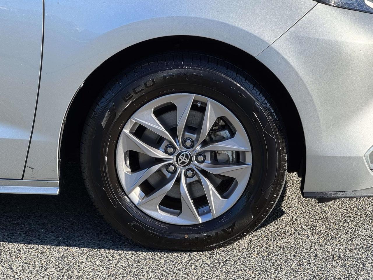 2023 Toyota Sienna XLE Fredericksburg VA