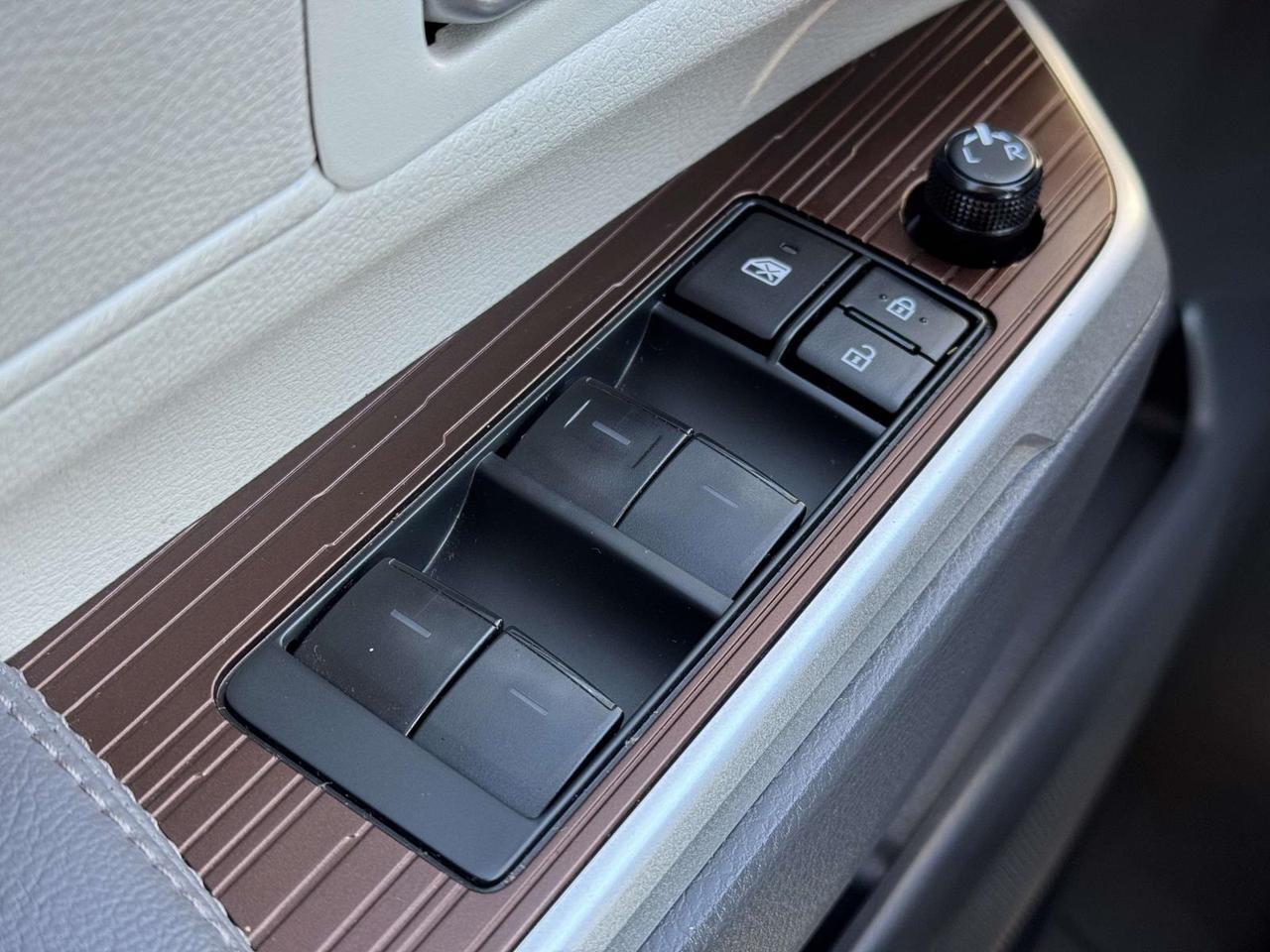 2023 Toyota Sienna XLE Fredericksburg VA