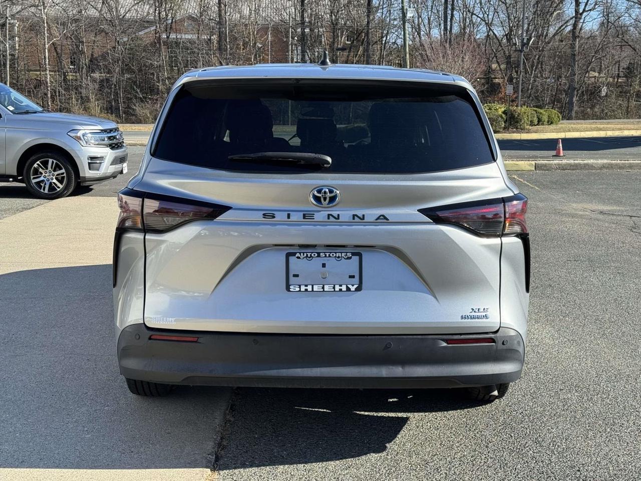 2023 Toyota Sienna XLE Fredericksburg VA