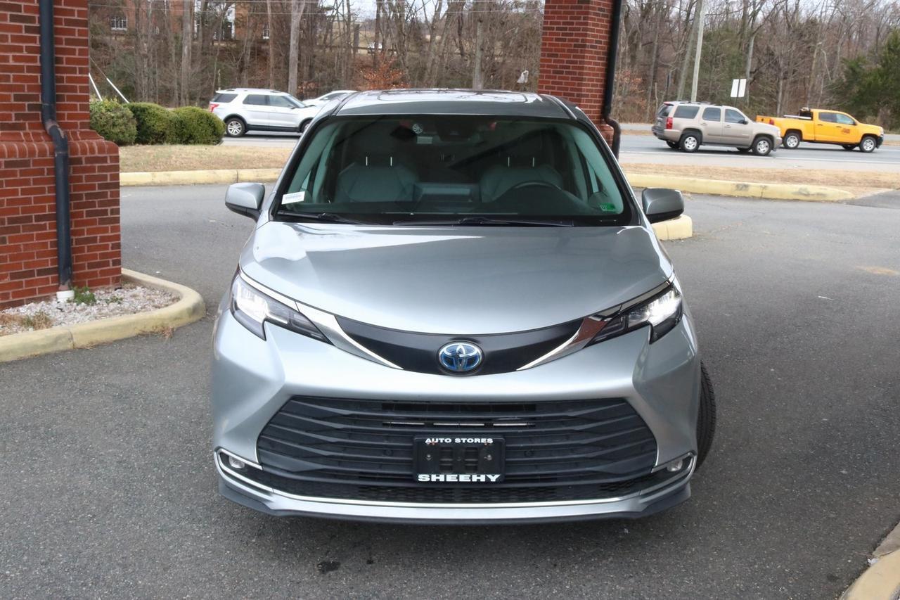 2023 Toyota Sienna XLE Fredericksburg VA