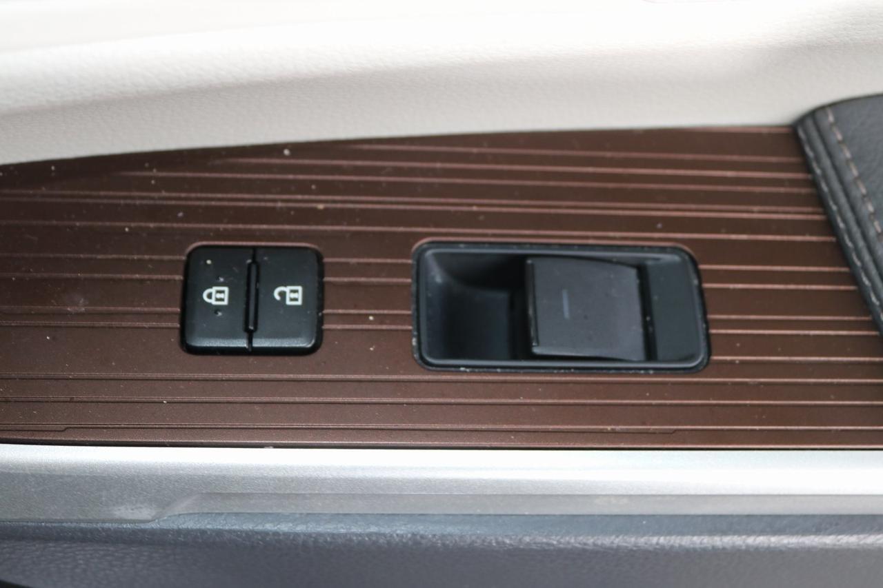 2023 Toyota Sienna XLE Fredericksburg VA