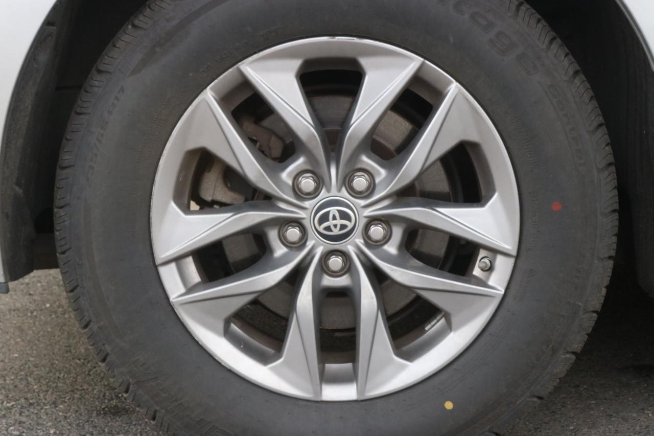 2023 Toyota Sienna XLE Fredericksburg VA