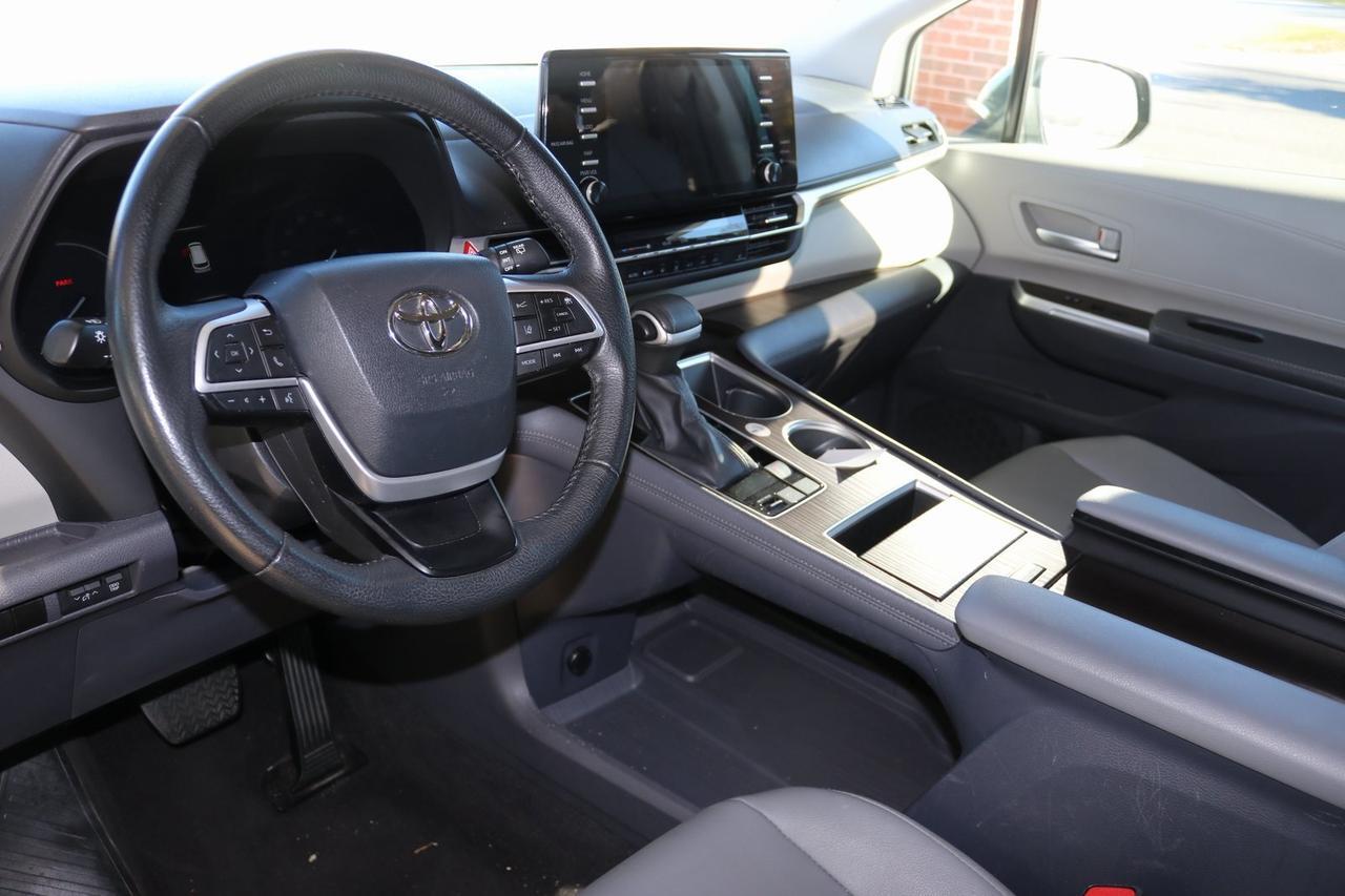 2023 Toyota Sienna XLE Fredericksburg VA
