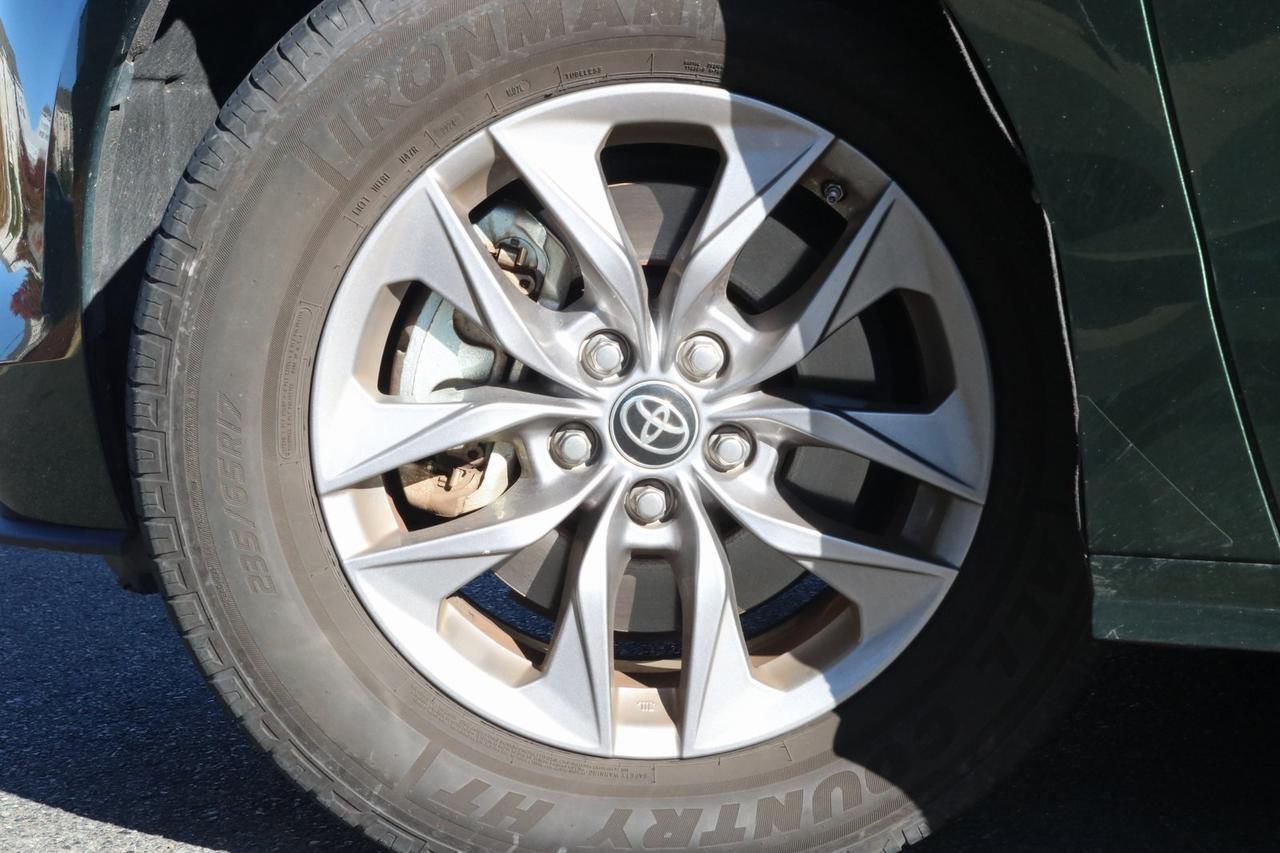 2023 Toyota Sienna XLE Fredericksburg VA