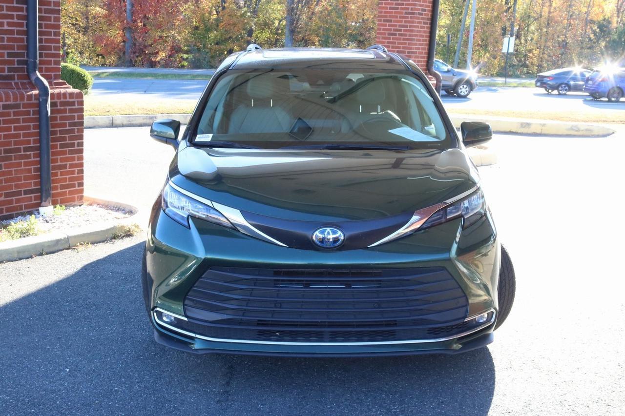2023 Toyota Sienna XLE Fredericksburg VA