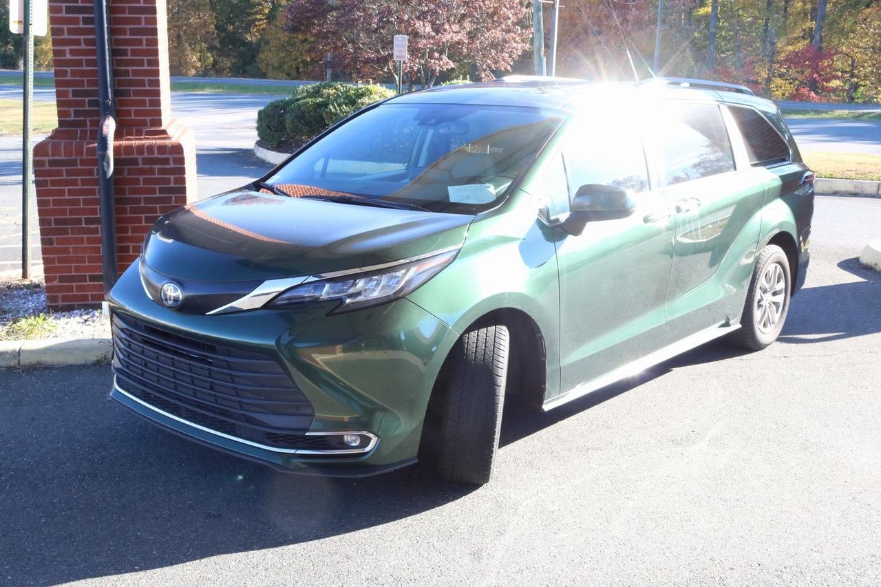 2023 Toyota Sienna XLE Fredericksburg VA