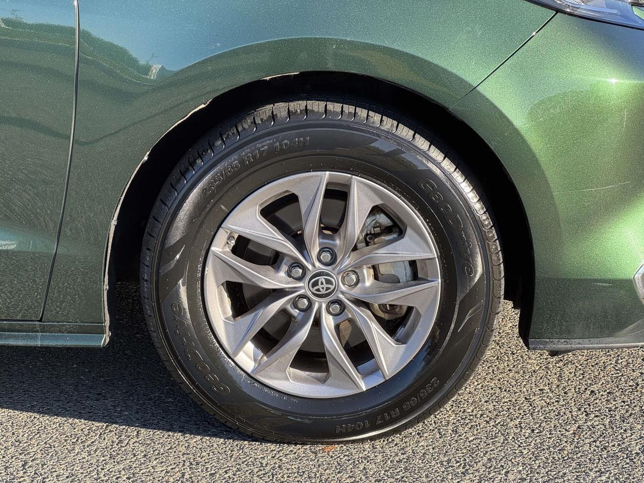 2023 Toyota Sienna XLE Fredericksburg VA