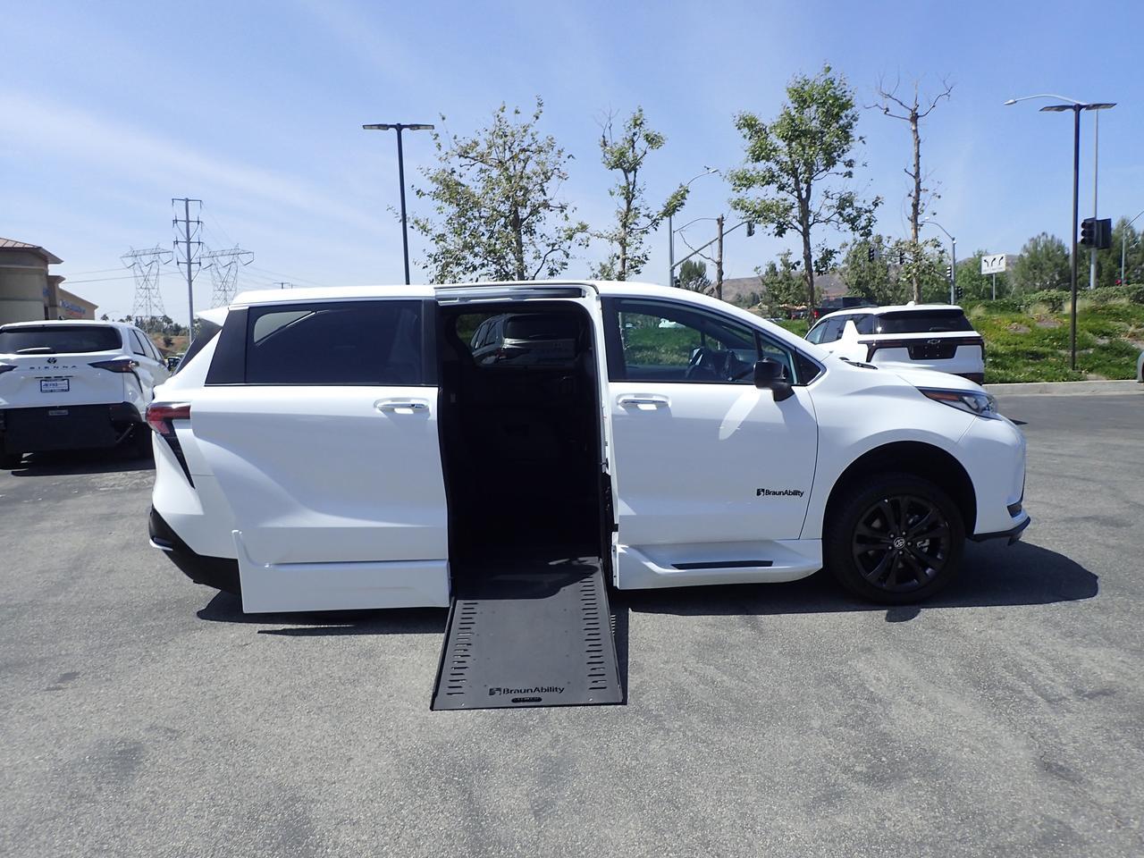 2023 Toyota Sienna XSE Anaheim CA