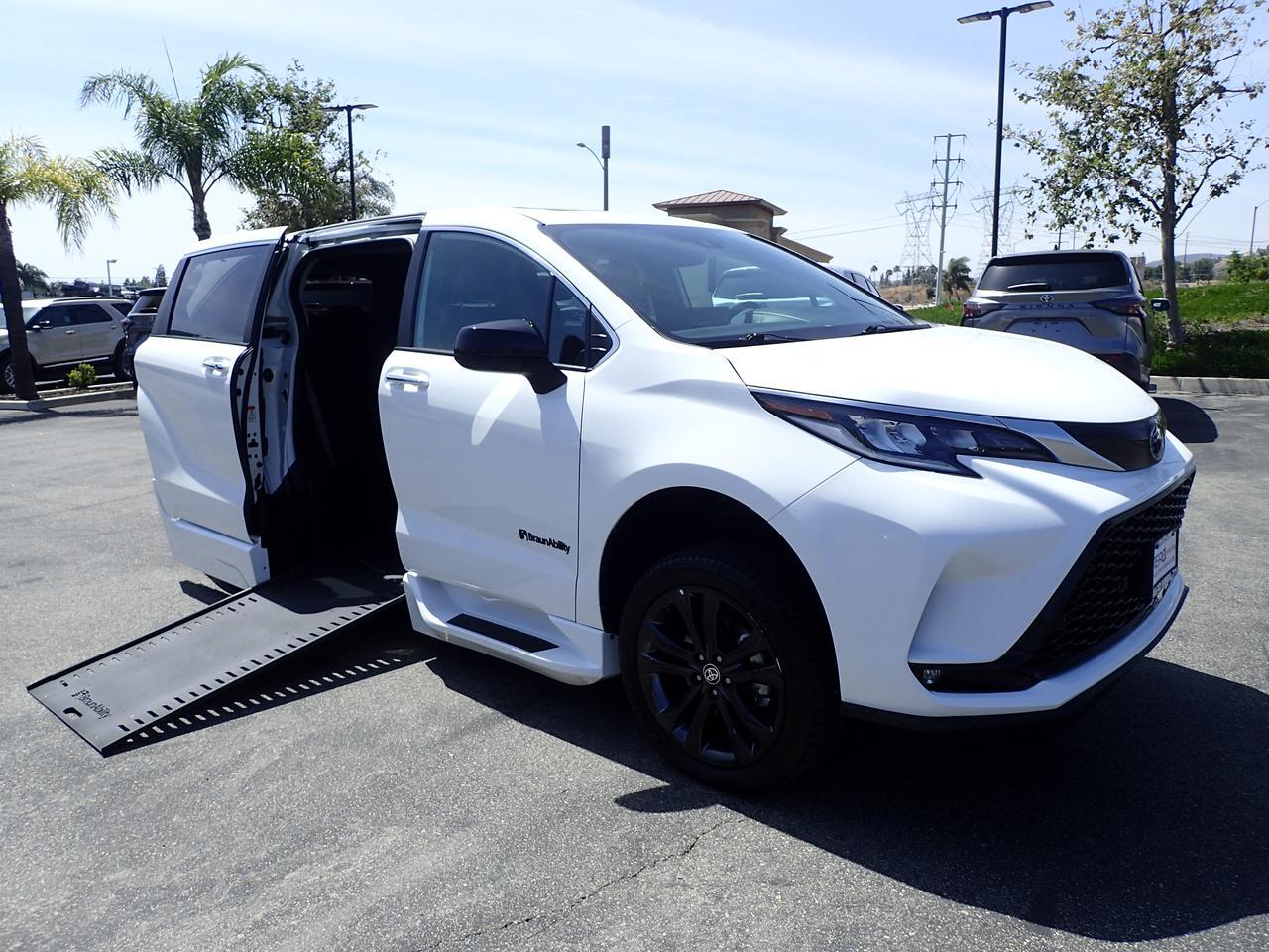 2023 Toyota Sienna XSE