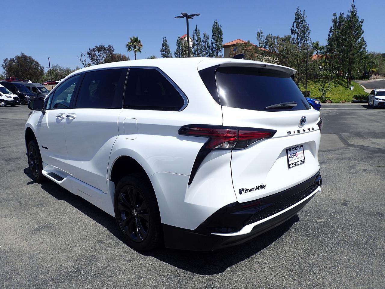 2023 Toyota Sienna XSE Anaheim CA