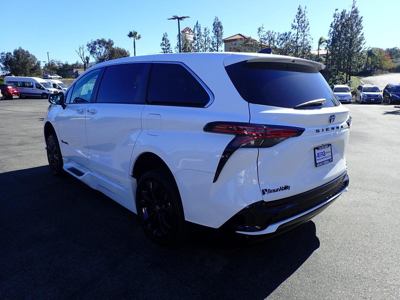 2023 Toyota Sienna XSE Anaheim CA