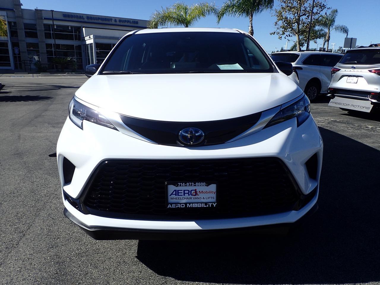 2023 Toyota Sienna XSE