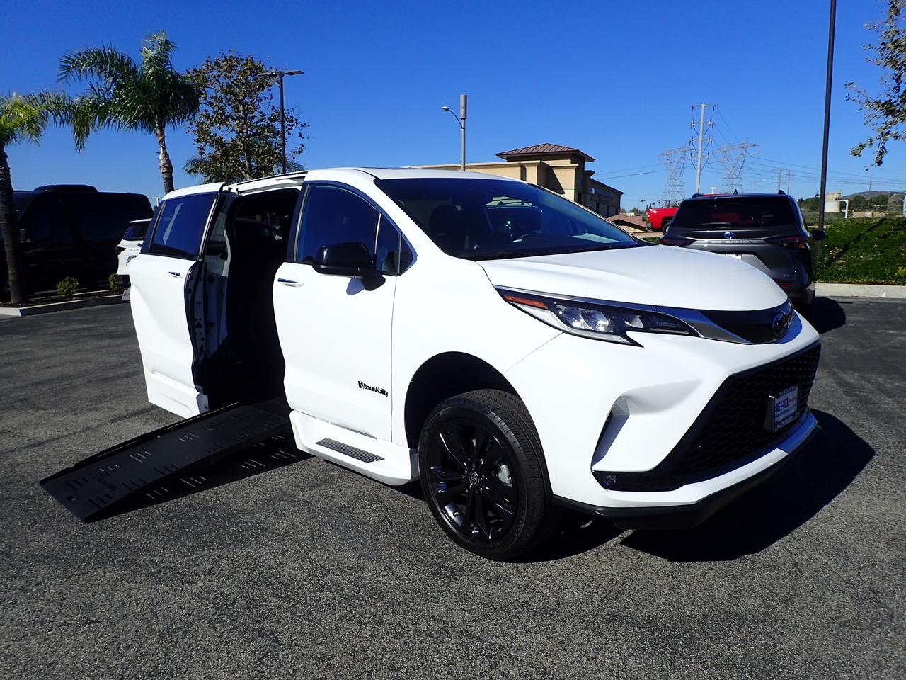 2023 Toyota Sienna XSE