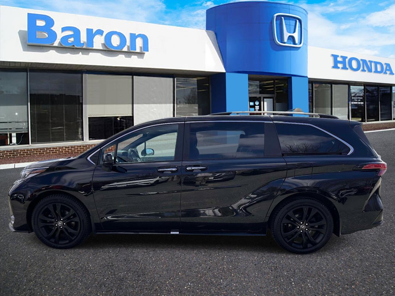 2023 Toyota Sienna XSE San Clemente CA