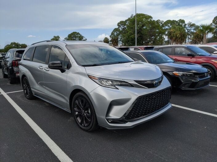 2023 Toyota Sienna XSE Oshkosh WI