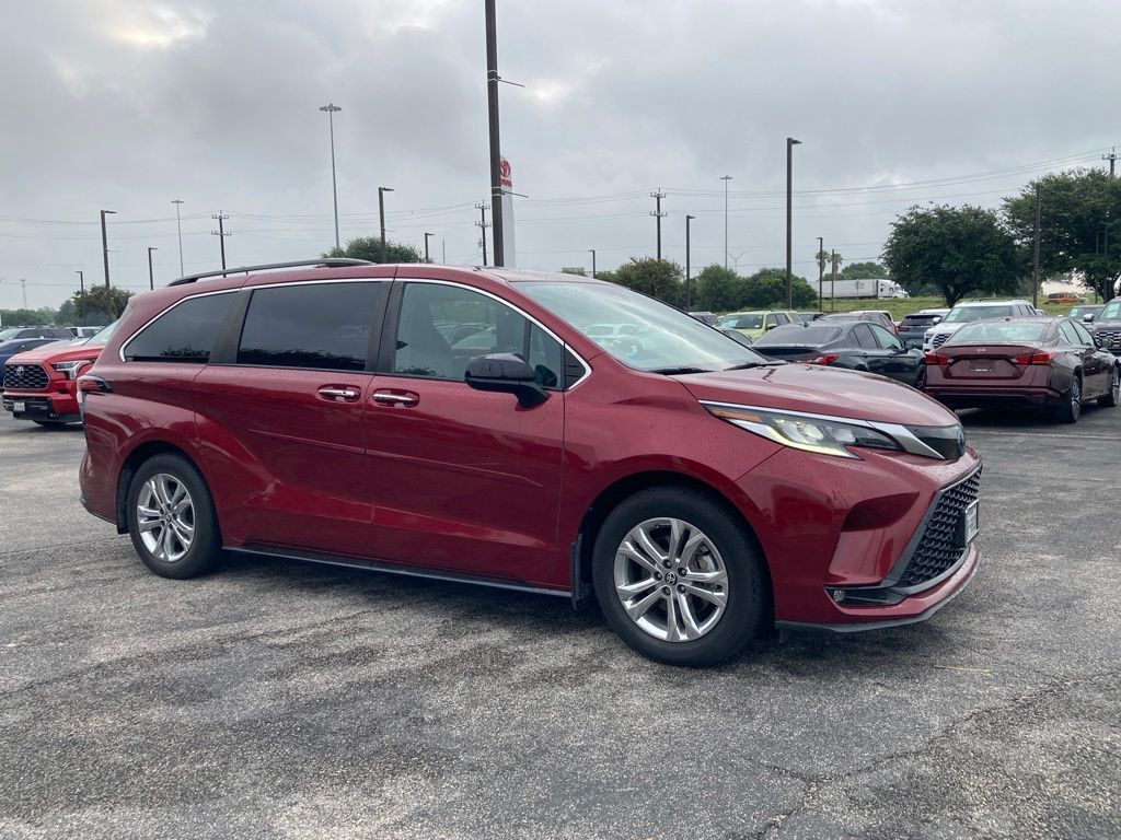 2023 Toyota Sienna XSE