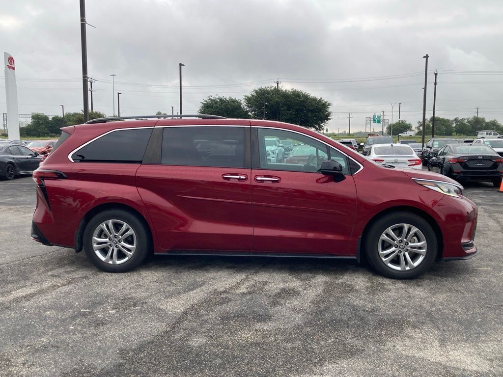 2023 Toyota Sienna XSE