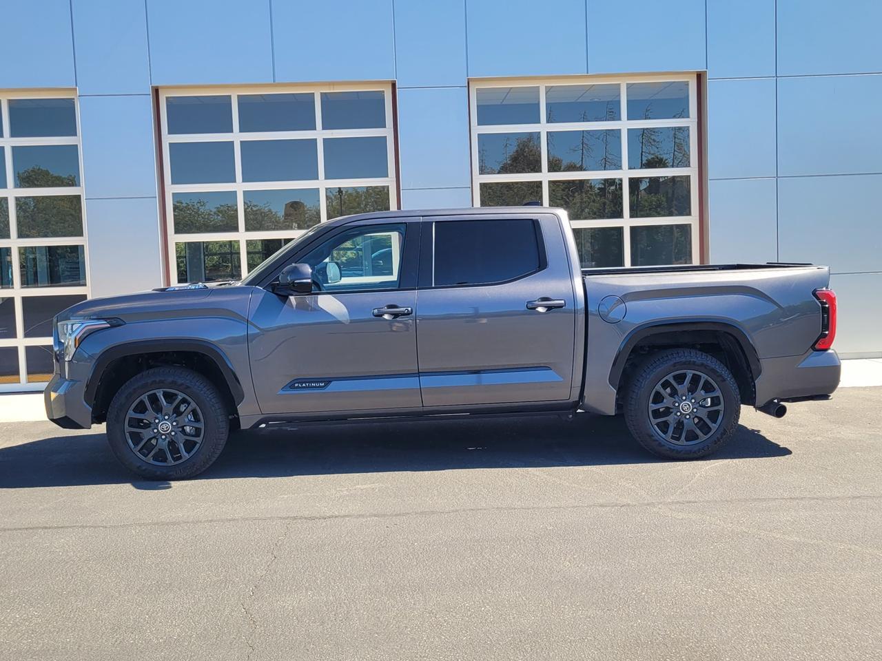 2023 Toyota TUNDRA CREWMAX HYBRID PLATINUM 4X4 Vacaville CA