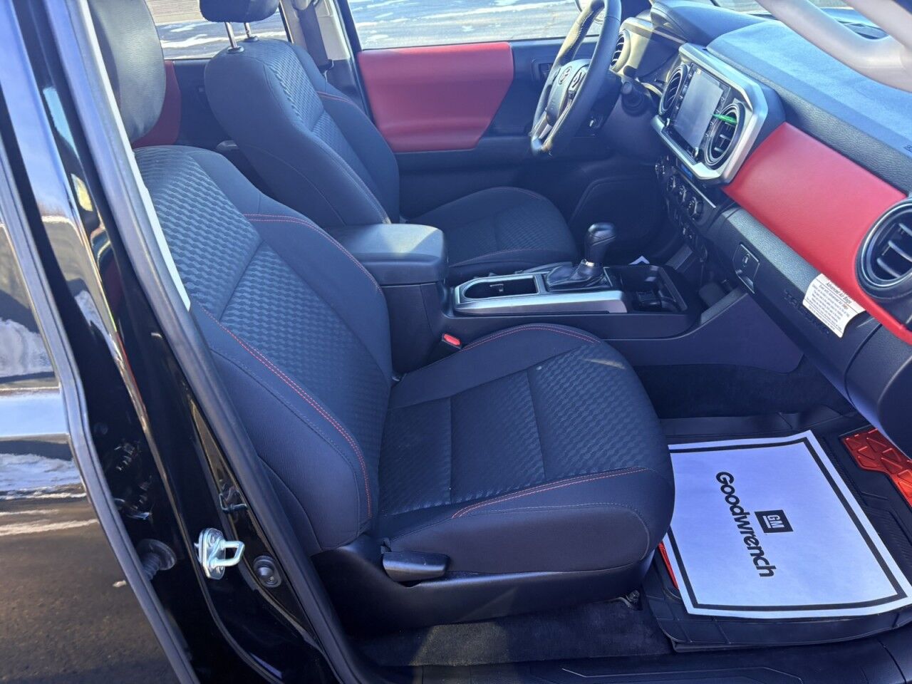 2023 Toyota Tacoma 4WD SR5 Fitchburg MA