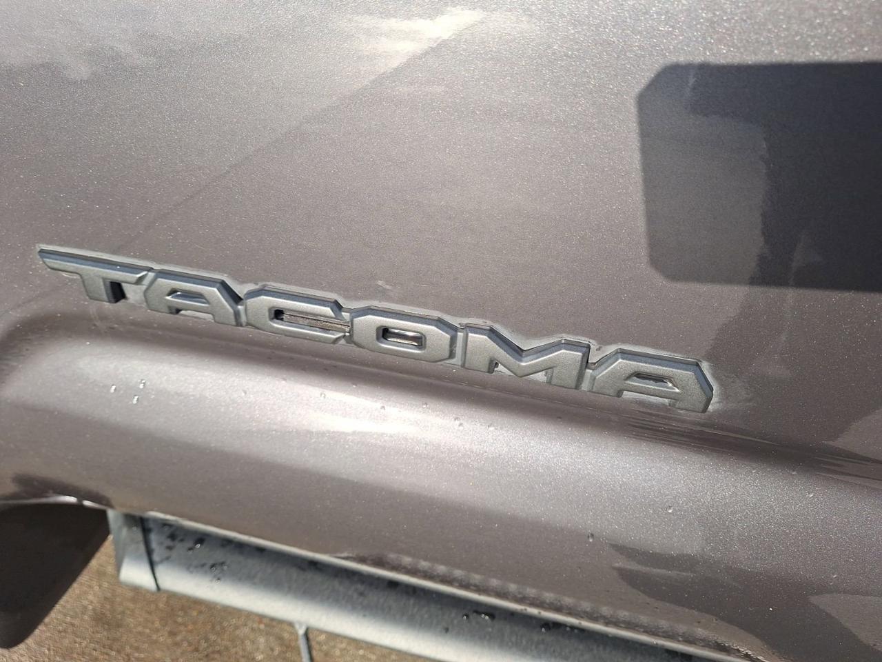 2023 Toyota Tacoma 4WD SR5 Hurst TX