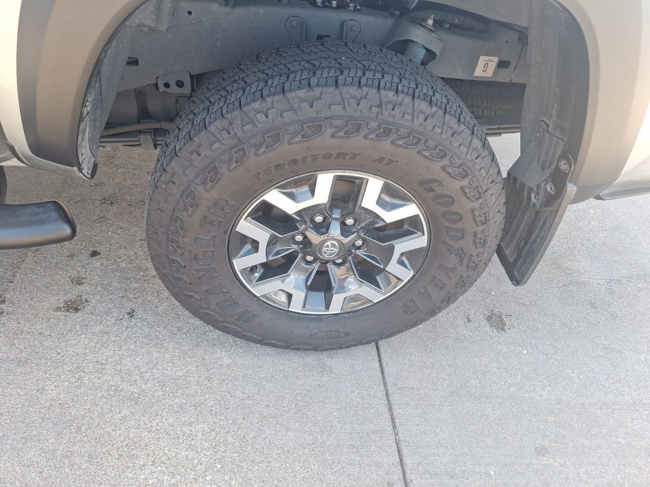 2023 Toyota Tacoma 4WD TRD Off-Road Hurst TX