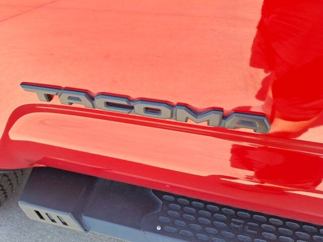 2023 Toyota Tacoma 4WD TRD Off-Road Hurst TX