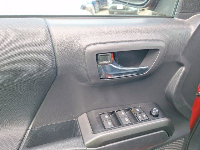 2023 Toyota Tacoma 4WD TRD Off-Road Hurst TX
