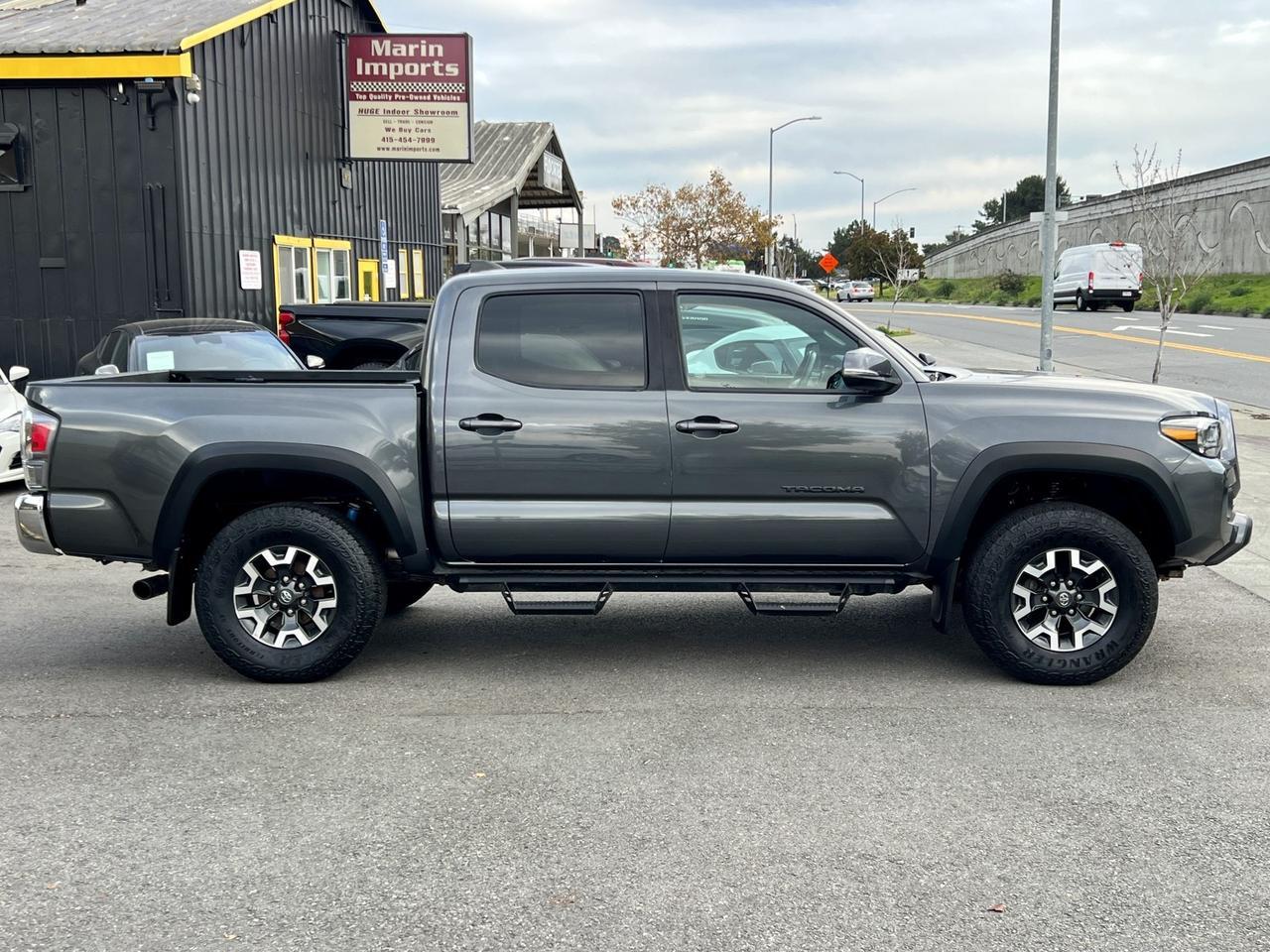 2023 Toyota Tacoma 4x4 TRD photo 4