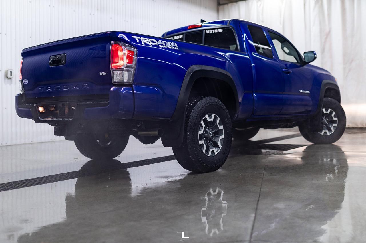 2023 Toyota Tacoma 4x4 Access Cab TRD Off-Road Nav BCam Red Deer AB