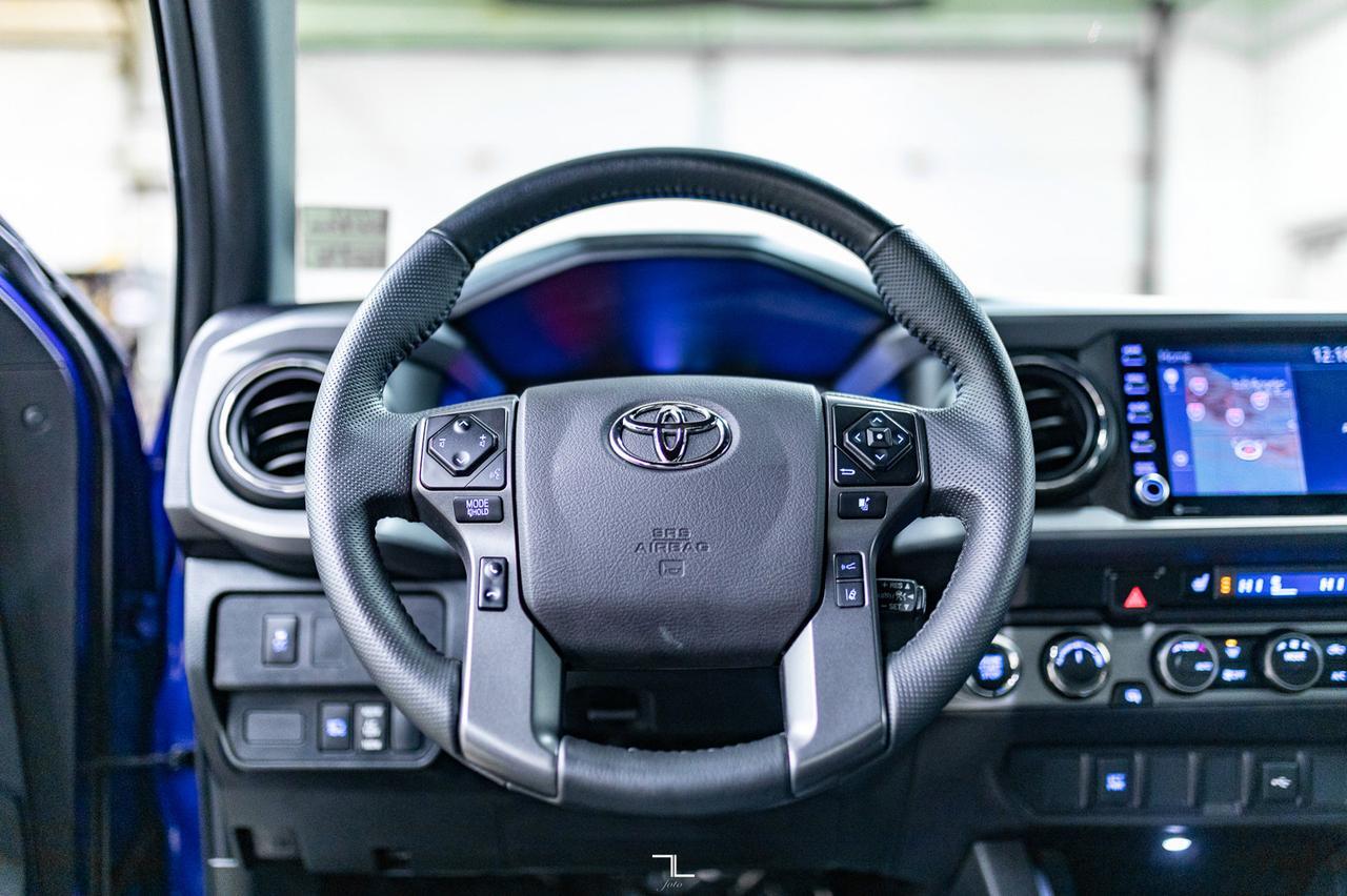 2023 Toyota Tacoma 4x4 Access Cab TRD Off-Road Nav BCam Red Deer AB