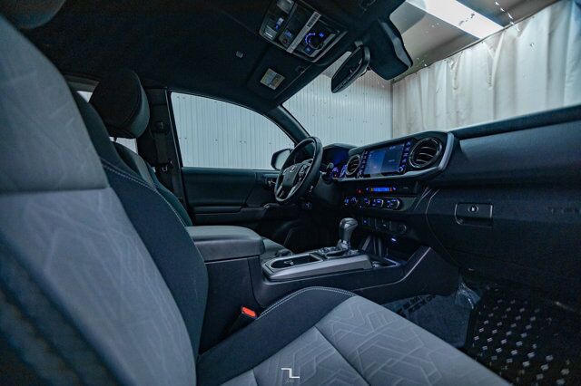 2023 Toyota Tacoma 4x4 Access Cab TRD Off-Road Nav BCam Red Deer AB