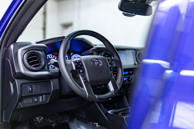 2023 Toyota Tacoma 4x4 Access Cab TRD Off-Road Nav BCam Red Deer AB