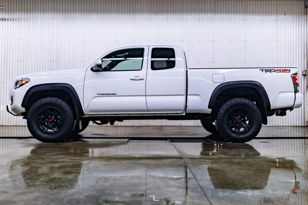 2023 Toyota Tacoma 4x4 Access Cab TRD Sport Manual Nav BCam Red Deer AB