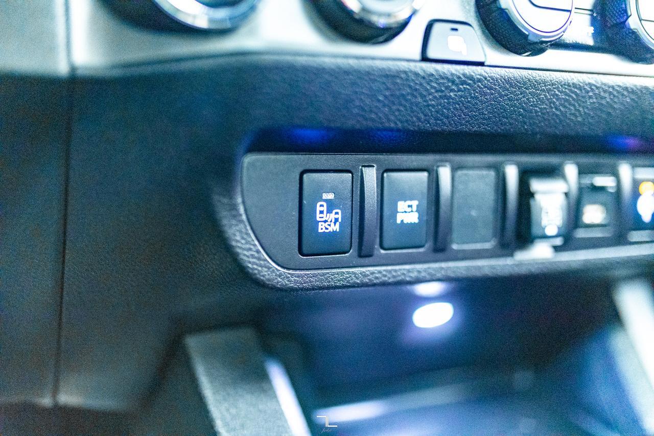 2023 Toyota Tacoma 4x4 Crew Cab TRD Off Road Leather Roof Nav BCam Red Deer AB