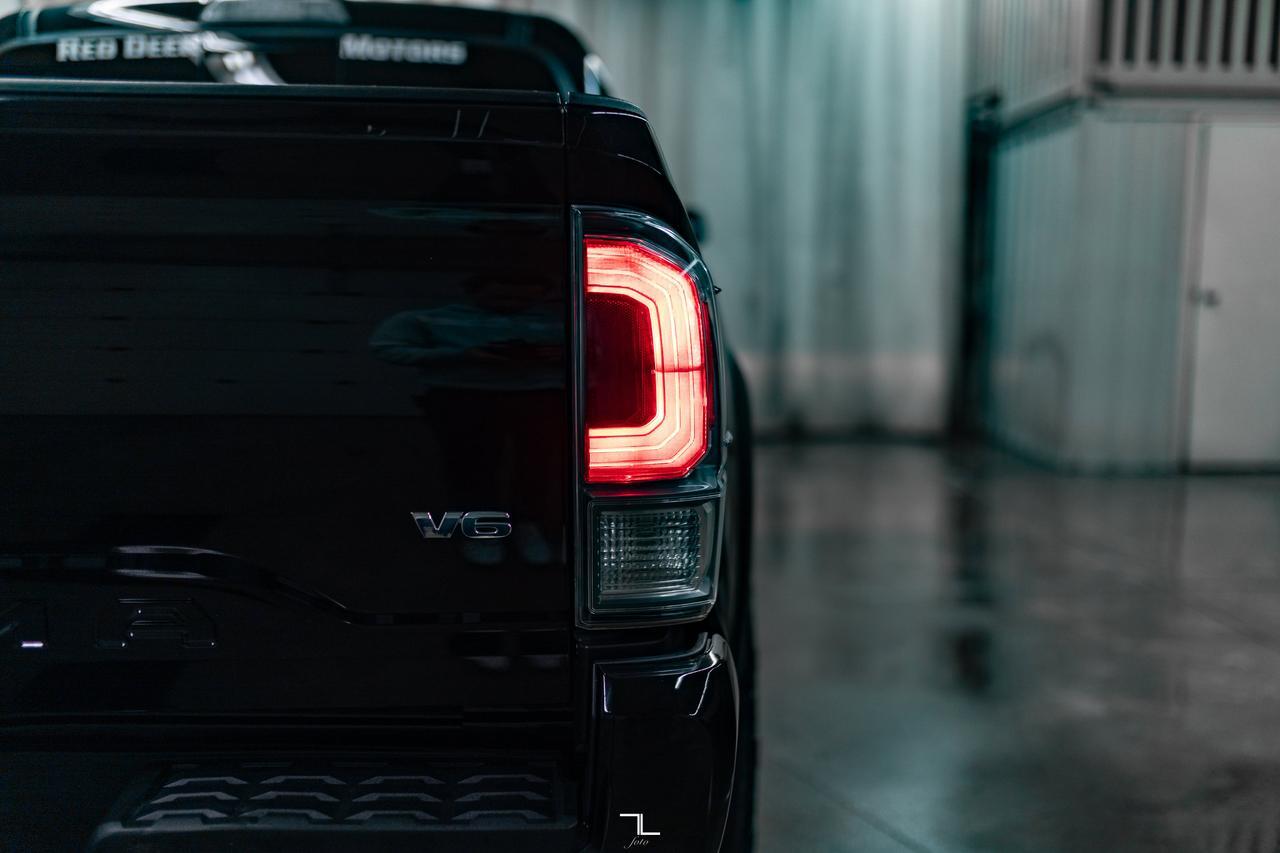 2023 Toyota Tacoma 4x4 Crew Cab TRD Off Road Leather Roof Nav BCam Red Deer AB