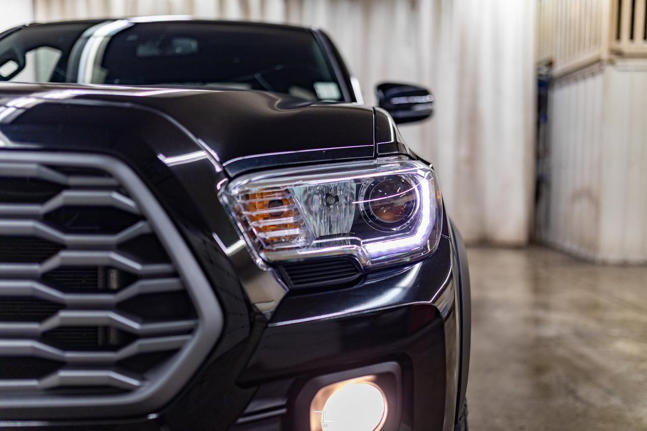 2023 Toyota Tacoma 4x4 Crew Cab TRD Off Road Leather Roof Nav BCam Red Deer AB