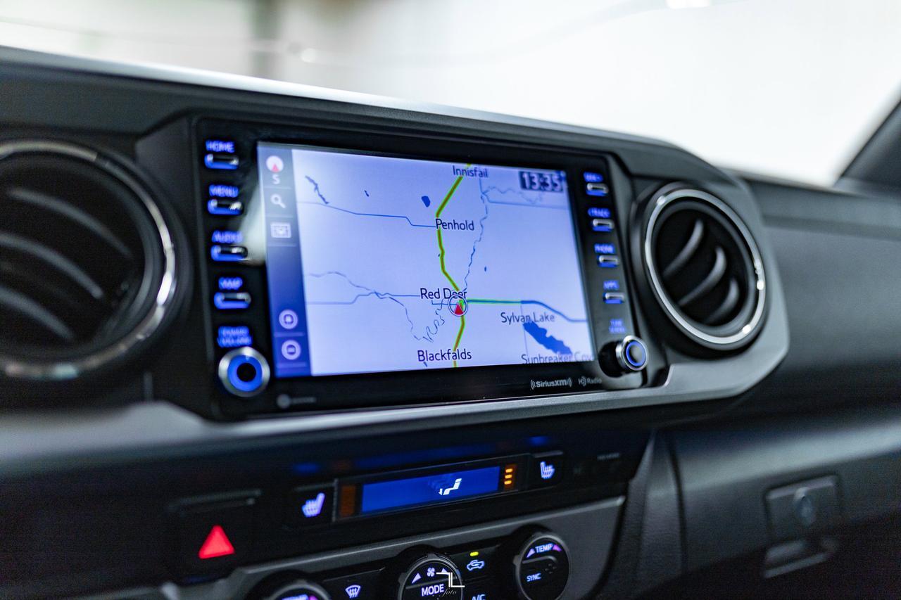 2023 Toyota Tacoma 4x4 Crew Cab TRD Off Road Leather Roof Nav BCam Red Deer AB