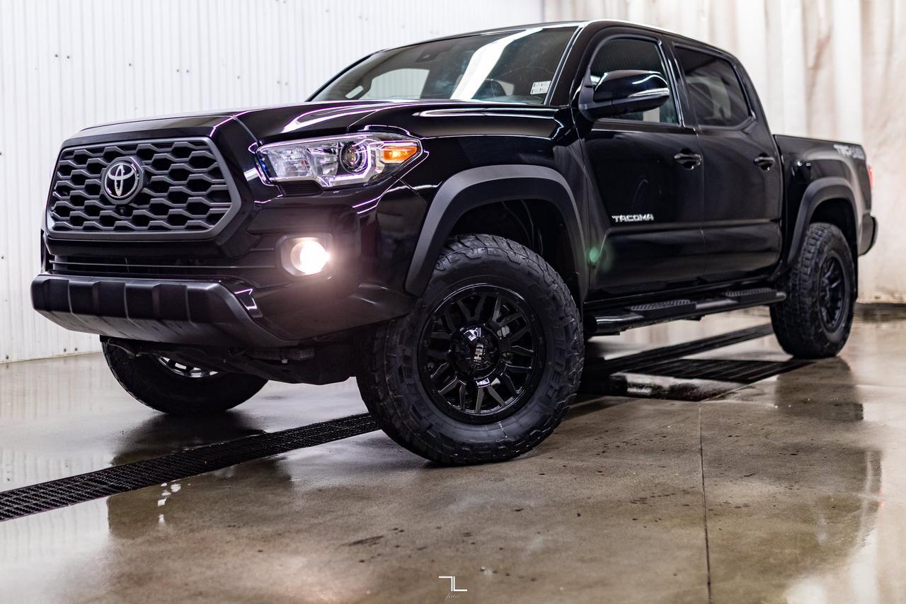 2023 Toyota Tacoma 4x4 Crew Cab TRD Off Road Leather Roof Nav BCam Red Deer AB