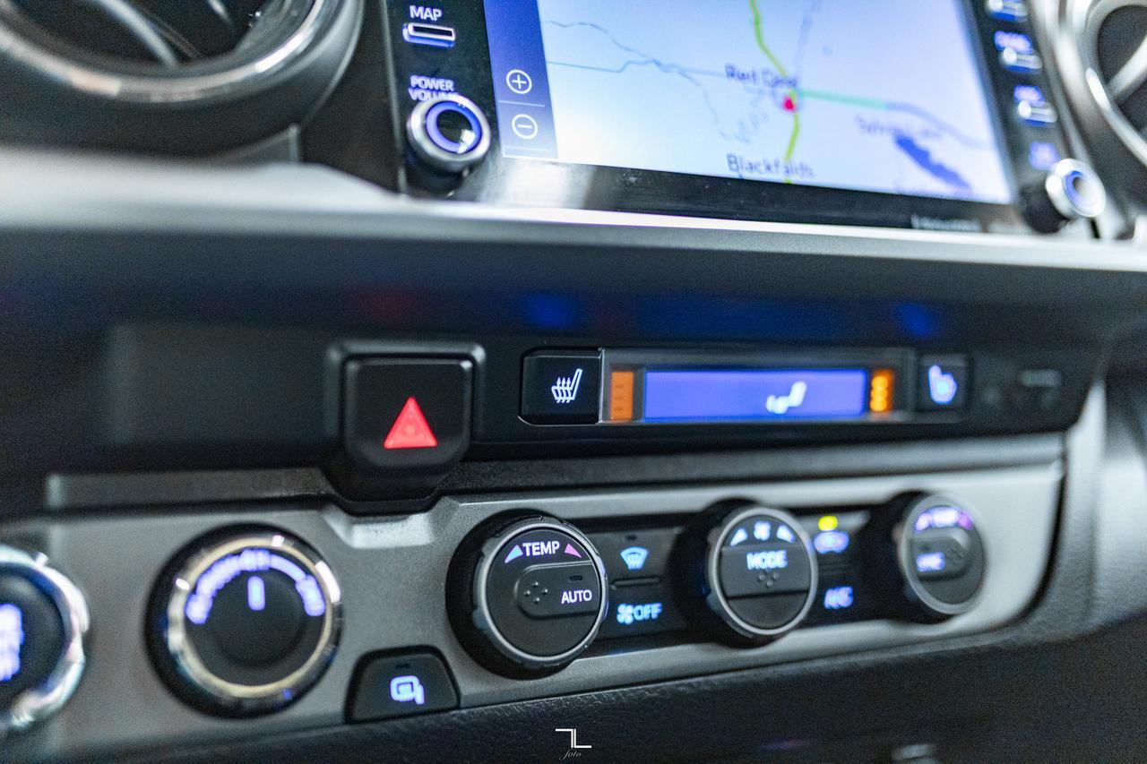 2023 Toyota Tacoma 4x4 Crew Cab TRD Off Road Leather Roof Nav BCam Red Deer AB