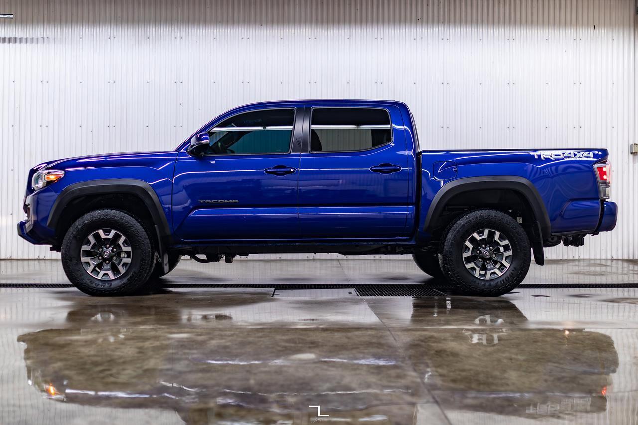 2023 Toyota Tacoma 4x4 Crew Cab TRD Off-Road Leather Roof Nav Red Deer AB