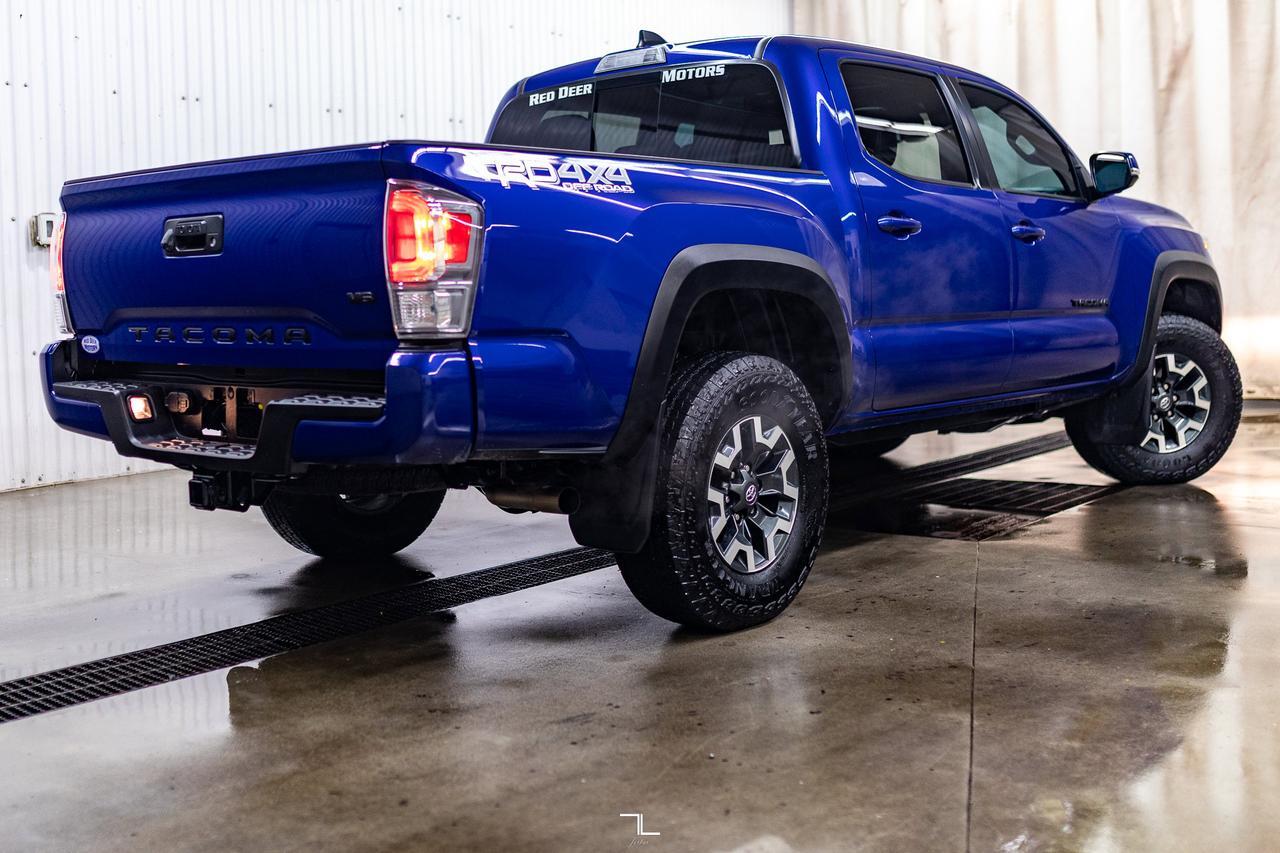 2023 Toyota Tacoma 4x4 Crew Cab TRD Off-Road Leather Roof Nav Red Deer AB