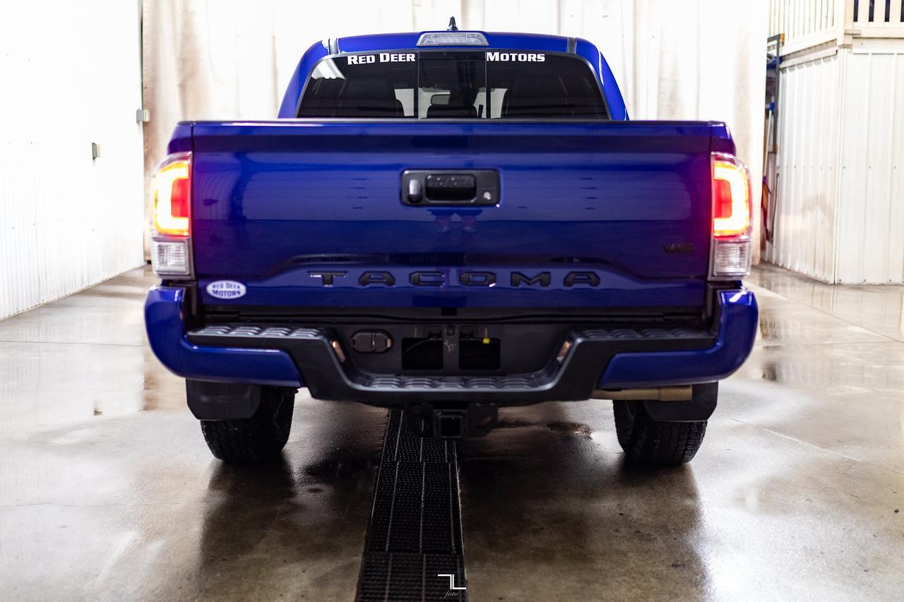 2023 Toyota Tacoma 4x4 Crew Cab TRD Off-Road Leather Roof Nav Red Deer AB