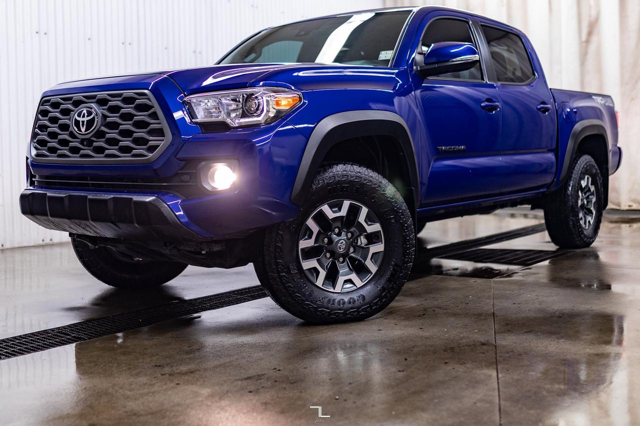 2023 Toyota Tacoma 4x4 Crew Cab TRD Off-Road Leather Roof Nav Red Deer AB
