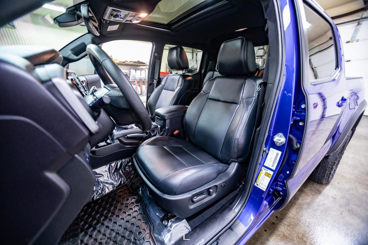 2023 Toyota Tacoma 4x4 Crew Cab TRD Off-Road Leather Roof Nav Red Deer AB