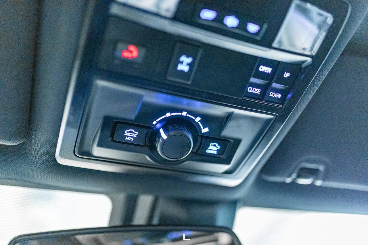 2023 Toyota Tacoma 4x4 Crew Cab TRD Off-Road Leather Roof Nav Red Deer AB